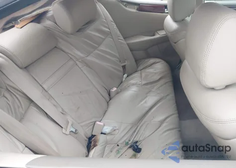 2004 Lexus Es 330 z USA, uszkodzony, nr VIN JTHBA30G645028154